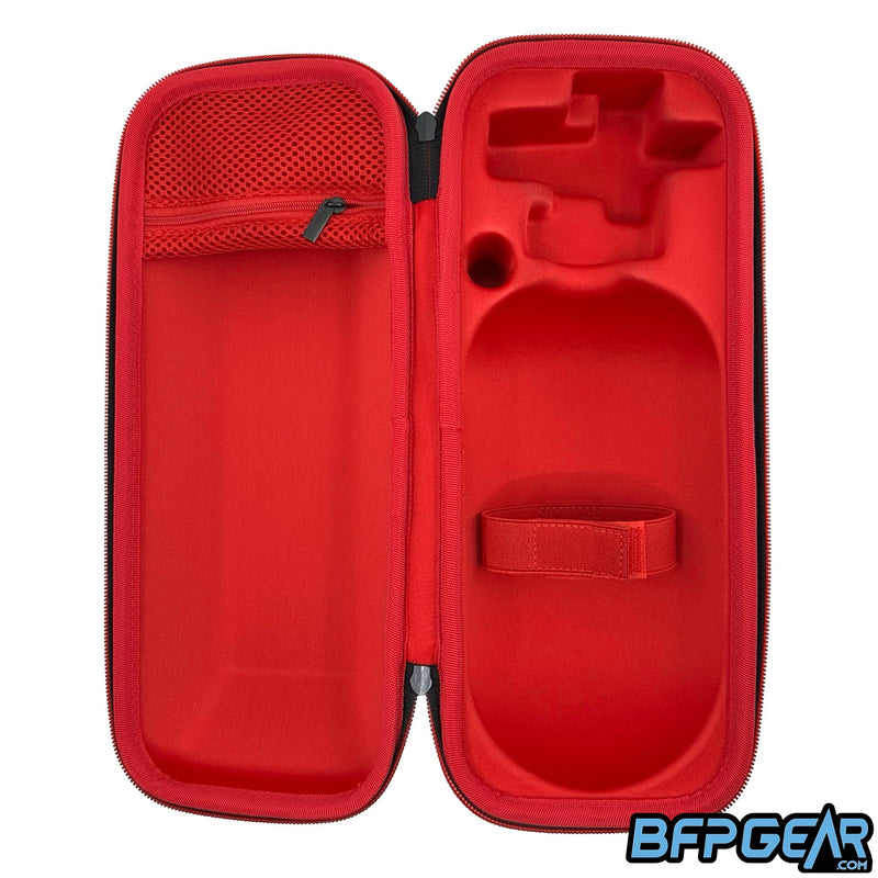 The inside of both halves of the Empire FLO Tank Case. The left side has the zippered pocket, and the right side has an elastic velcro strap to hold your tank in place. There is also a tough, form-fitting cutout for a bottle and a regulator separate from one another just in case you fly with your air system.